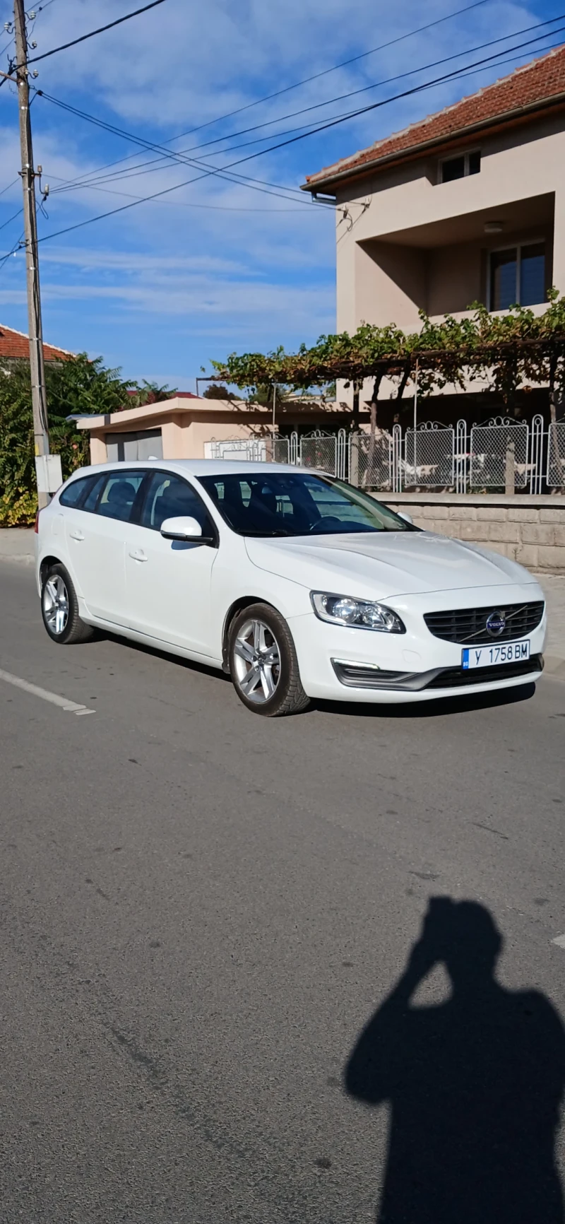 Volvo V60 - 6900 € - 91437220 1 | Car24.bg Volvo V60 - 6900 € - 91437220 1