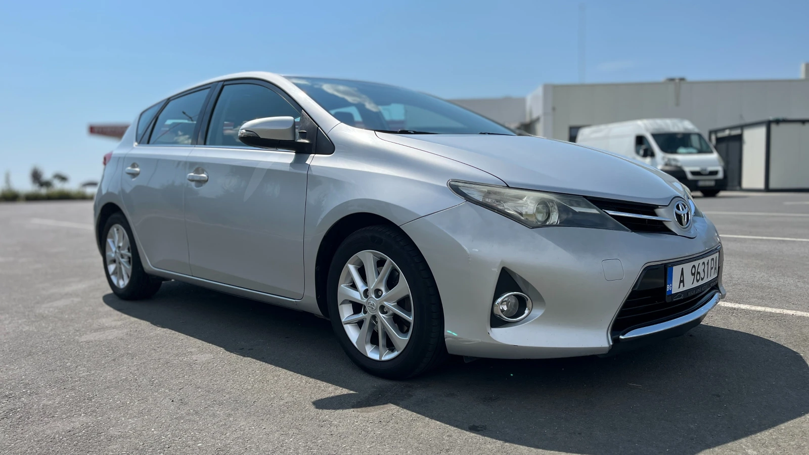 Toyota Auris undefined | Auto.bg — изображение 1 Toyota Auris undefined | Auto.bg — изображение 1