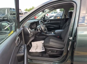Kia Sorento X-LINE* AWD* Подгрев* Камера* м.Точки* | Auto.bg — изображение 6 Kia Sorento X-LINE* AWD* Подгрев* Камера* м.Точки* | Auto.bg — изображение 6