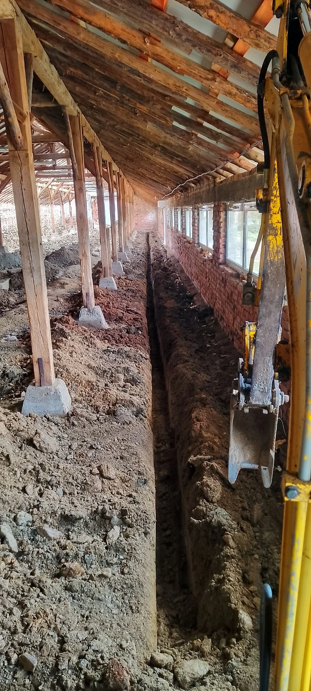 Багер New Holland Е18SR - изображение 6 | Auto.bg Багер New Holland Е18SR - изображение 6