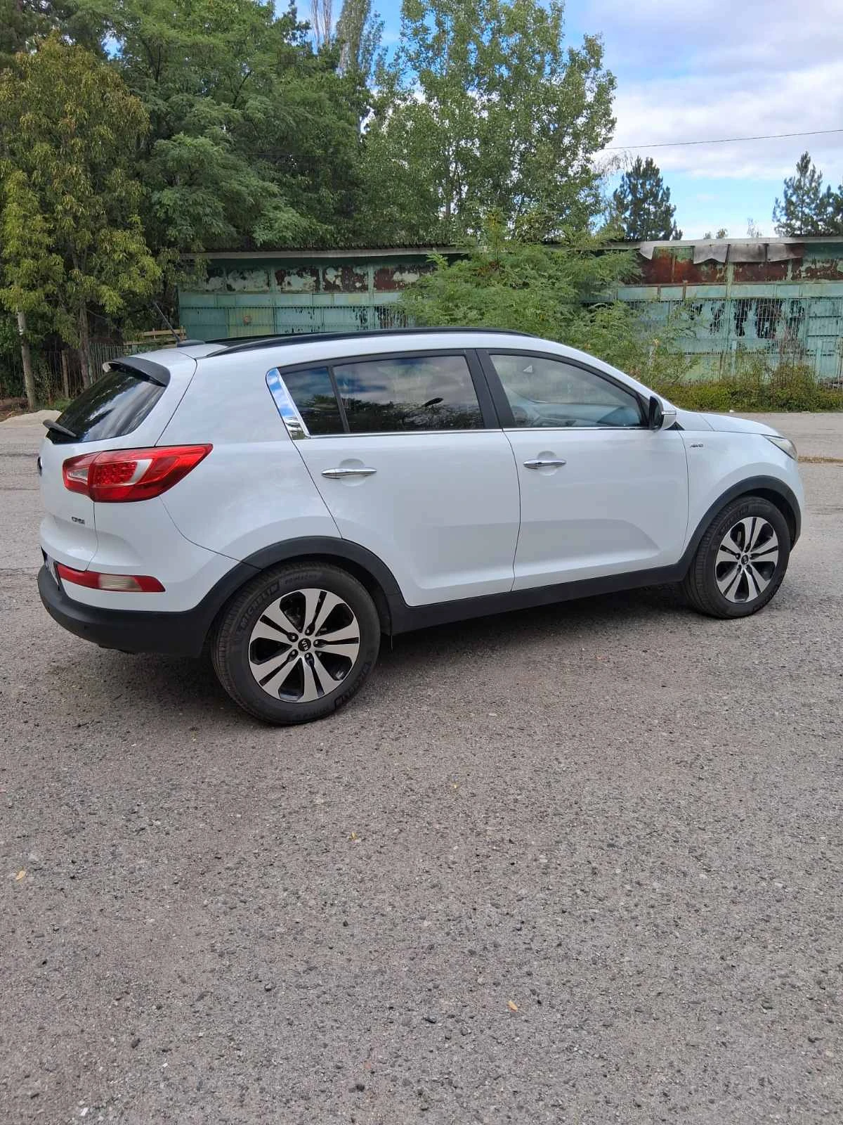 Kia Sportage 2.0 CRDI 4x4 - изображение 2 | Auto.bg Kia Sportage 2.0 CRDI 4x4 - изображение 2