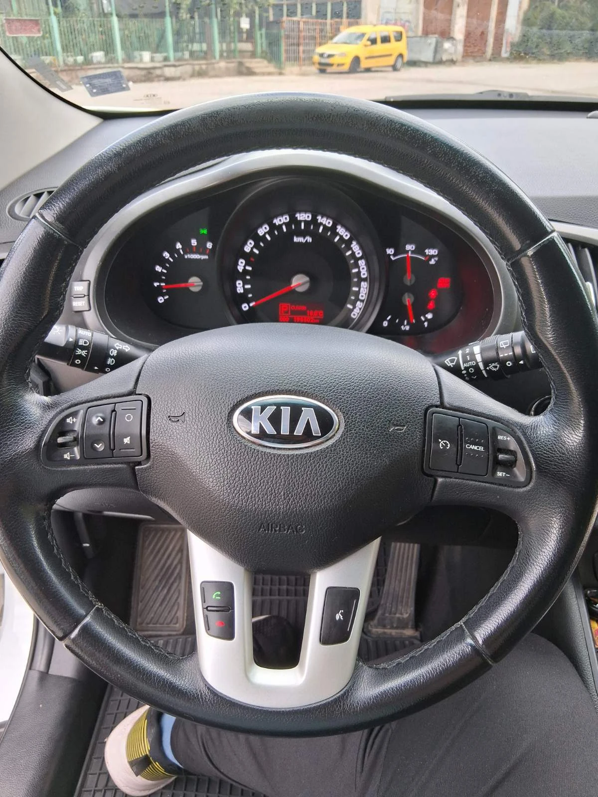 Kia Sportage 2.0 CRDI 4x4 - изображение 5 | Auto.bg Kia Sportage 2.0 CRDI 4x4 - изображение 5