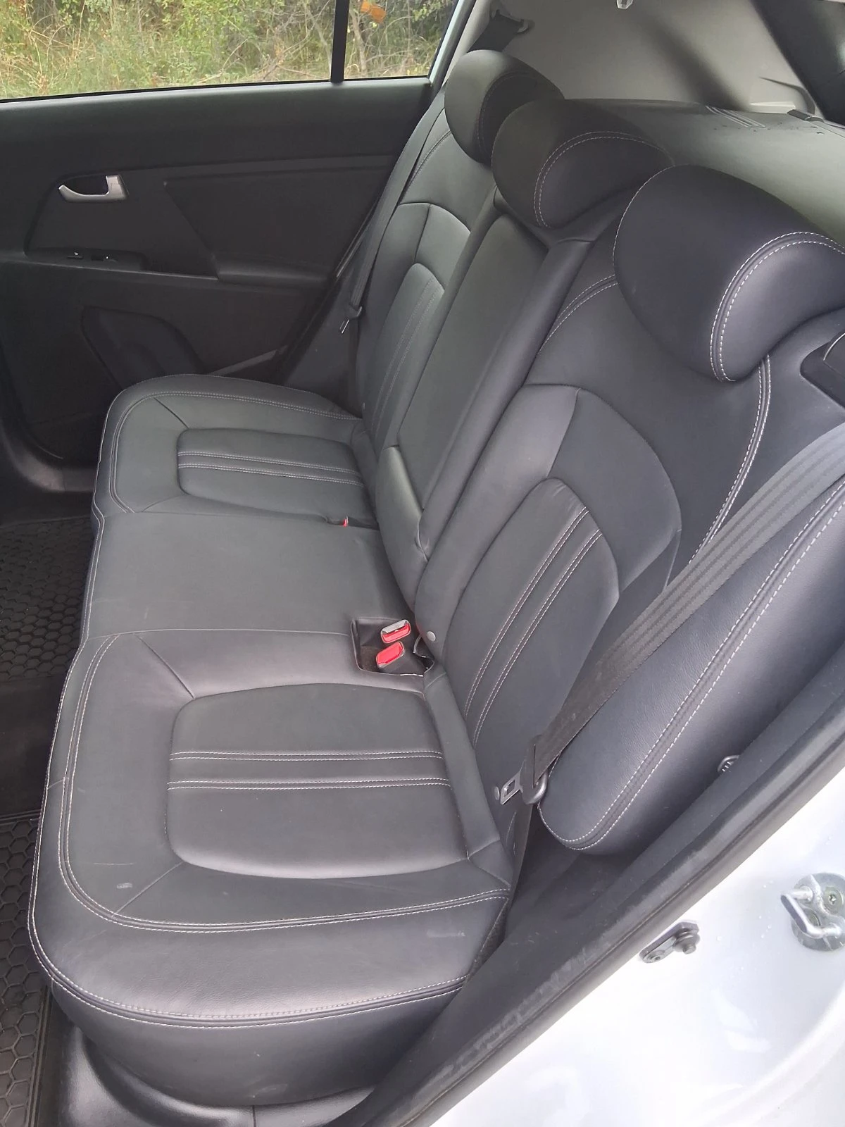 Kia Sportage 2.0 CRDI 4x4 - изображение 10 | Auto.bg Kia Sportage 2.0 CRDI 4x4 - изображение 10