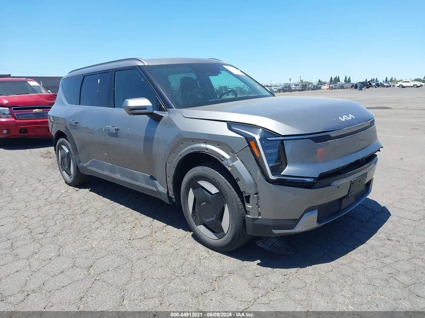 Kia EV9 Wind | Auto.bg — изображение 1 Kia EV9 Wind | Auto.bg — изображение 1