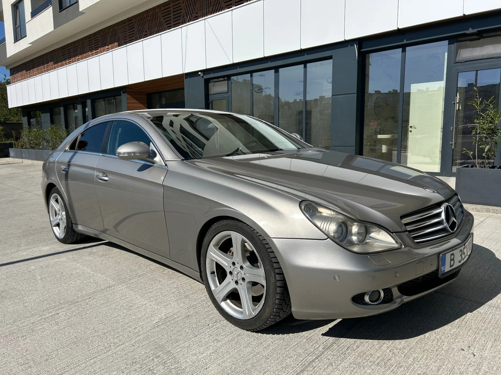 Mercedes-Benz CLS 320 undefined | Auto.bg — изображение 1 Mercedes-Benz CLS 320 undefined | Auto.bg — изображение 1