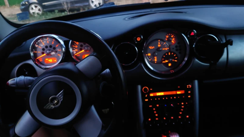 Mini Cooper s - 3500 € / 6845.40 лв. - 54910908 1 | Car24.bg Mini Cooper s - 3500 € / 6845.40 лв. - 54910908 1