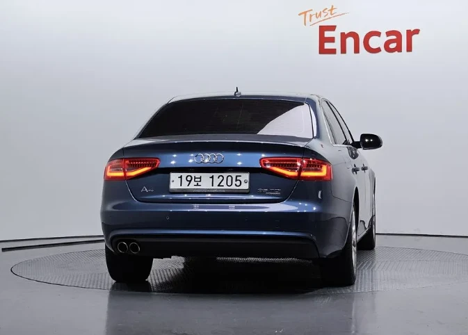 Audi A4 2.0 TDI Quattro - изображение 4 | Auto.bg Audi A4 2.0 TDI Quattro - изображение 4