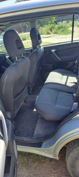 Toyota Rav4 undefined | Auto.bg — изображение 7 Toyota Rav4 undefined | Auto.bg — изображение 7