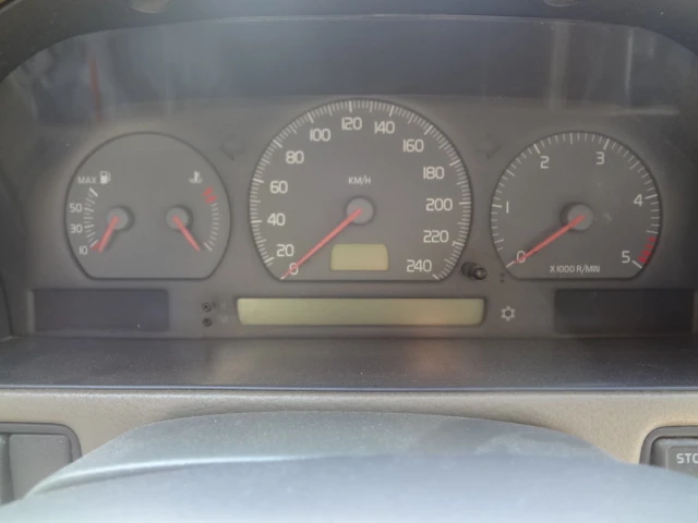 Volvo V70  - изображение 8 | Auto.bg Volvo V70  - изображение 8