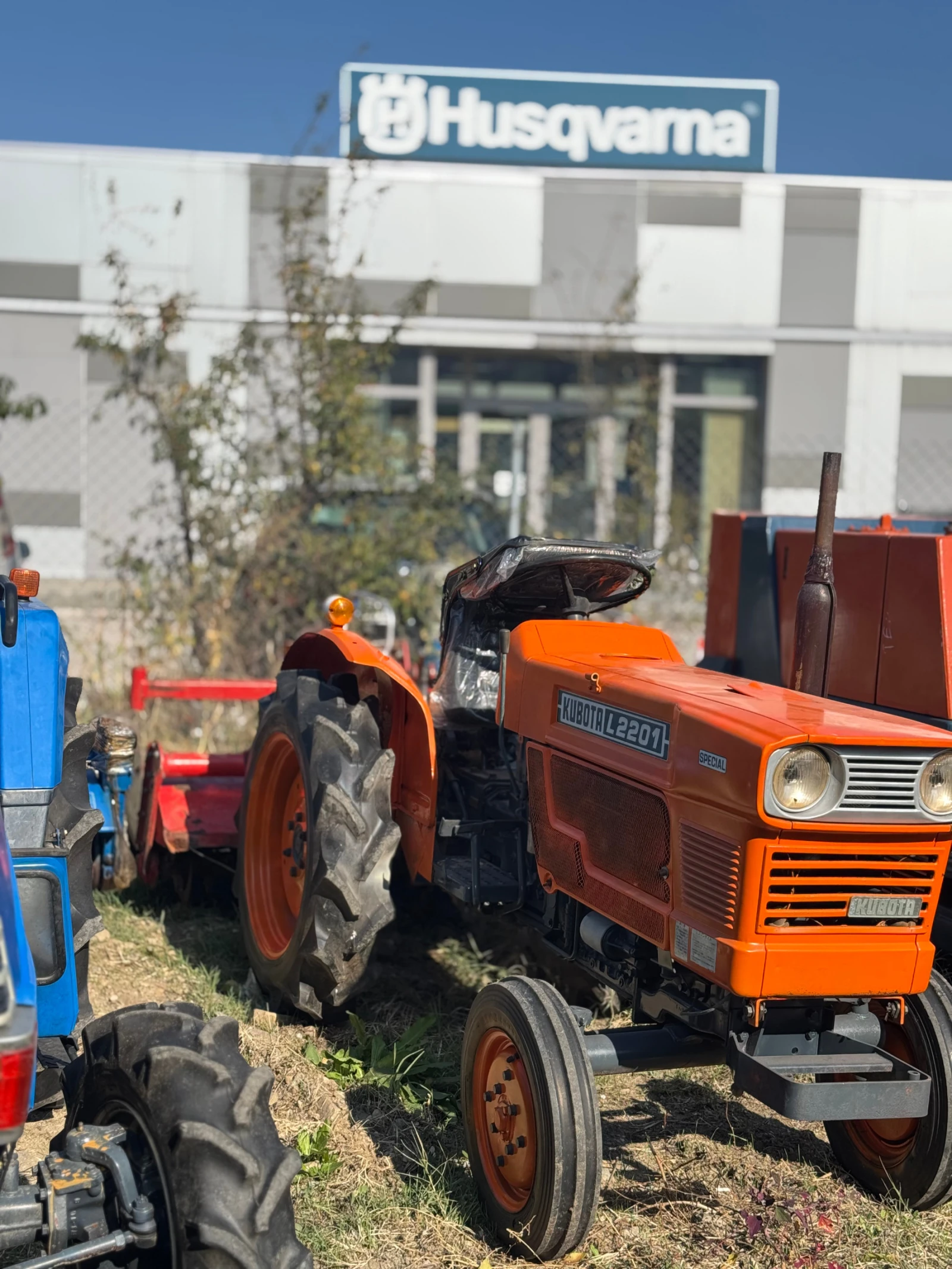 Трактор Kubota L2201 - изображение 2 | Auto.bg Трактор Kubota L2201 - изображение 2