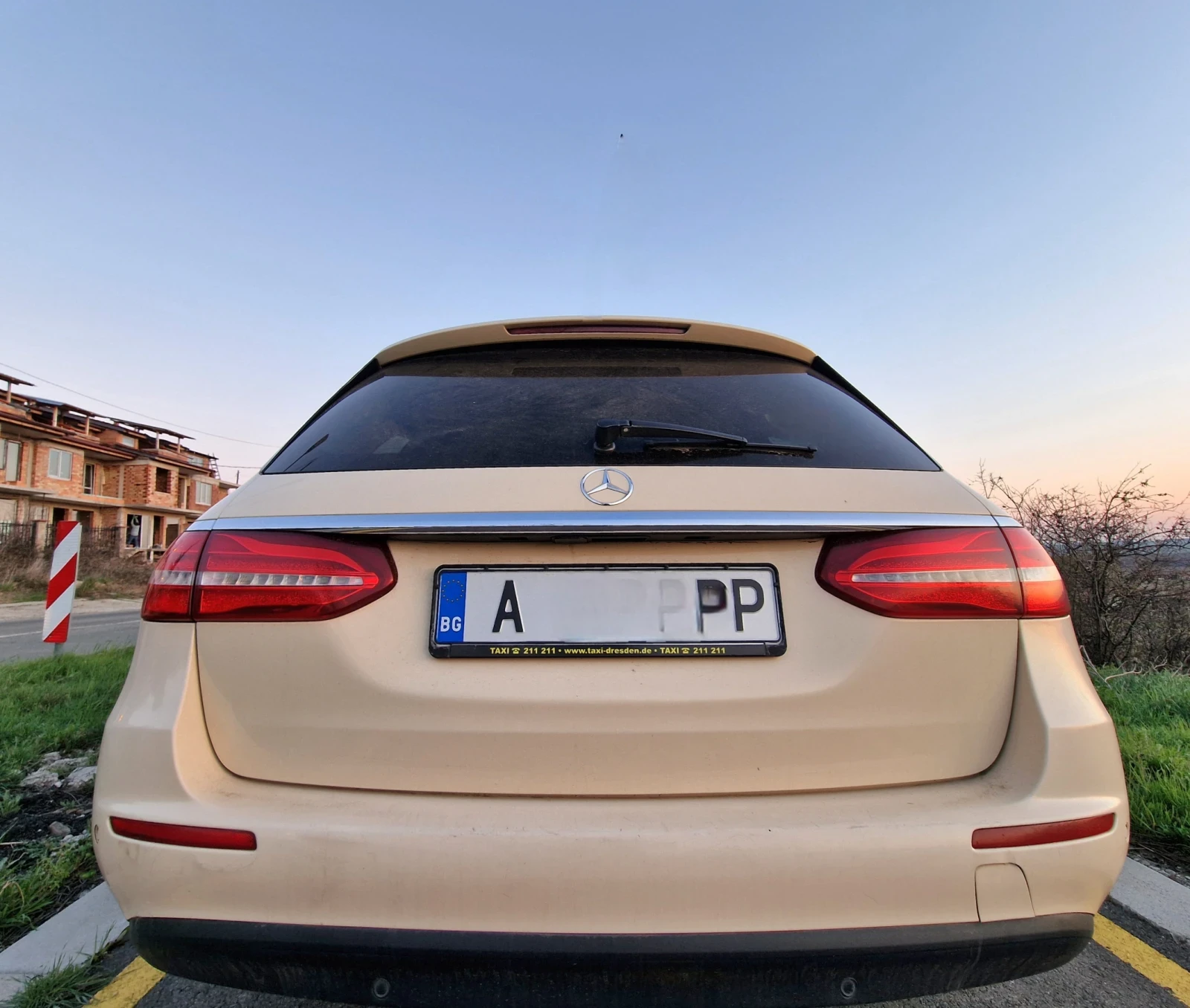 Mercedes-Benz E 220 E220 - изображение 6 | Auto.bg Mercedes-Benz E 220 E220 - изображение 6