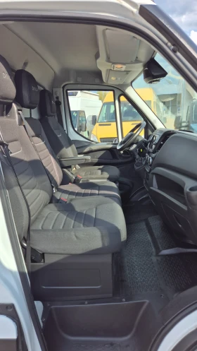 Iveco Daily 35s16* HI-MATIC* БОРД* КЛИМА* ШВЕЙЦАРИЯ | Auto.bg — изображение 13 Iveco Daily 35s16* HI-MATIC* БОРД* КЛИМА* ШВЕЙЦАРИЯ | Auto.bg — изображение 13