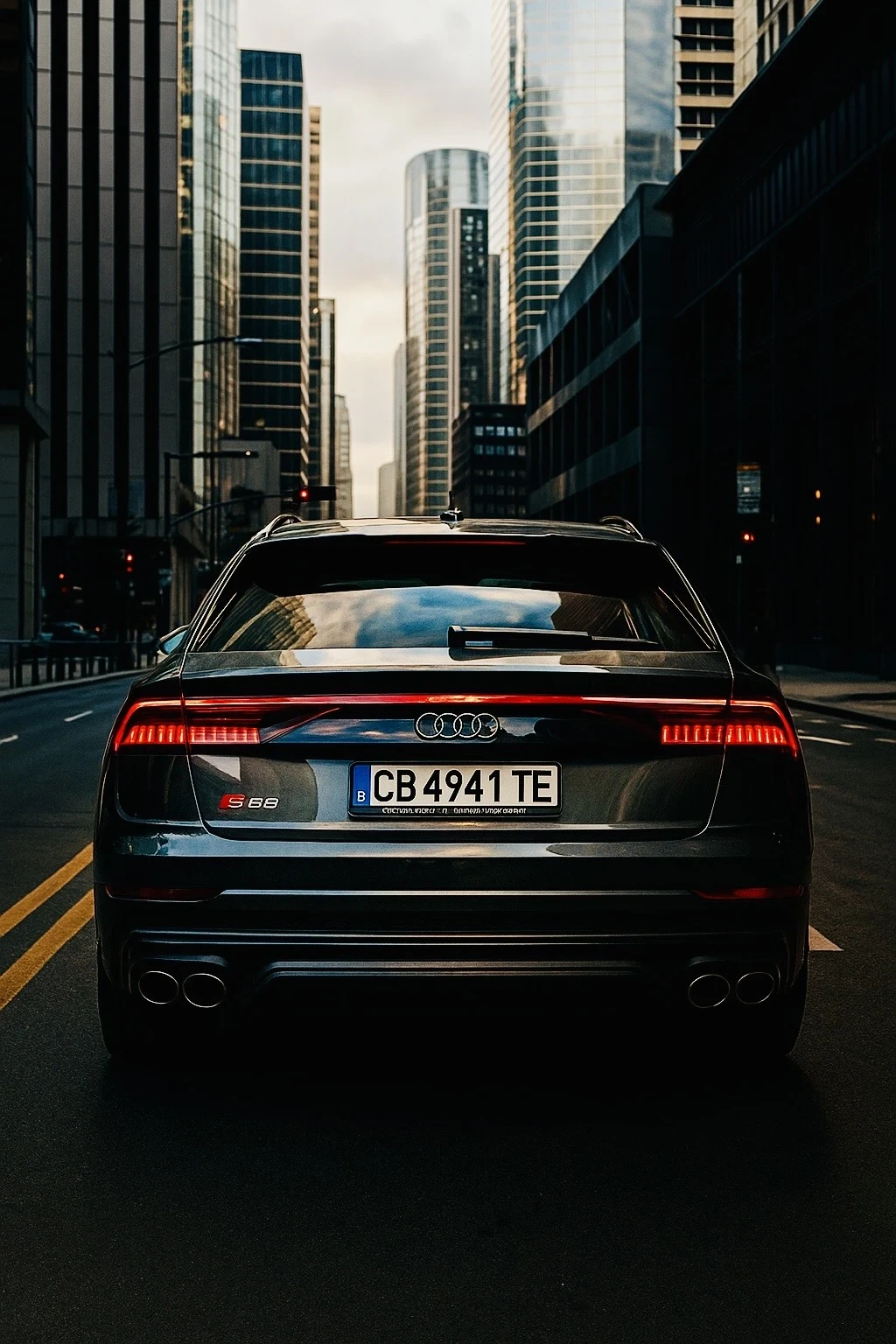 Audi SQ8 FULL, Matrix-Laser, Head up, 360 камери, TOP - изображение 5 | Auto.bg Audi SQ8 FULL, Matrix-Laser, Head up, 360 камери, TOP - изображение 5