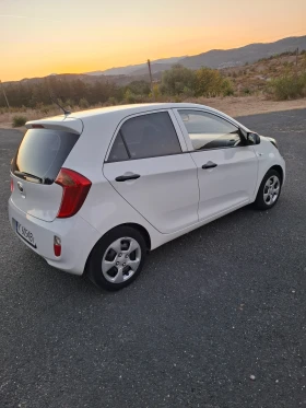 Kia Picanto 1.0 euro 5 сервизни документи - 4500 € - 79946638 6 | Car24.bg Kia Picanto 1.0 euro 5 сервизни документи - 4500 € - 79946638 6