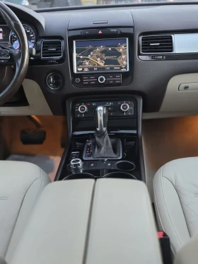 VW Touareg 3.0tdi Panorama/Bi Xenon/Pechka/Koja - 11200 € / 21905.30 лв. - 90678411 14 | Car24.bg VW Touareg 3.0tdi Panorama/Bi Xenon/Pechka/Koja - 11200 € / 21905.30 лв. - 90678411 14