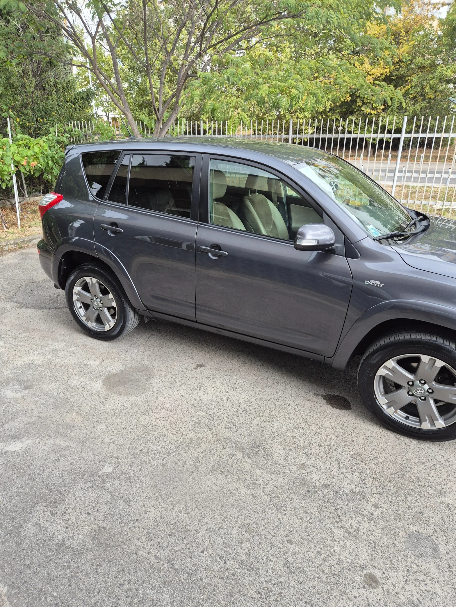 Toyota Rav4 2.2 куб 4?4 150 КС Перфектен джип - изображение 3 | Auto.bg Toyota Rav4 2.2 куб 4?4 150 КС Перфектен джип - изображение 3
