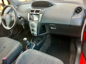 Toyota Yaris 1.0VVT-i NAVI/KLIMATIK/UNIKAT | Auto.bg — изображение 13 Toyota Yaris 1.0VVT-i NAVI/KLIMATIK/UNIKAT | Auto.bg — изображение 13