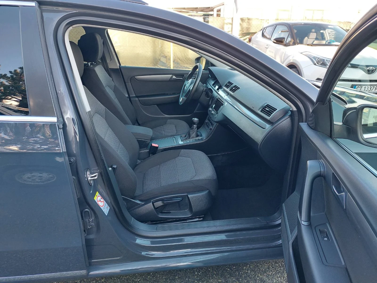 VW Passat 2.0tdi, 6ск - изображение 4 | Auto.bg VW Passat 2.0tdi, 6ск - изображение 4