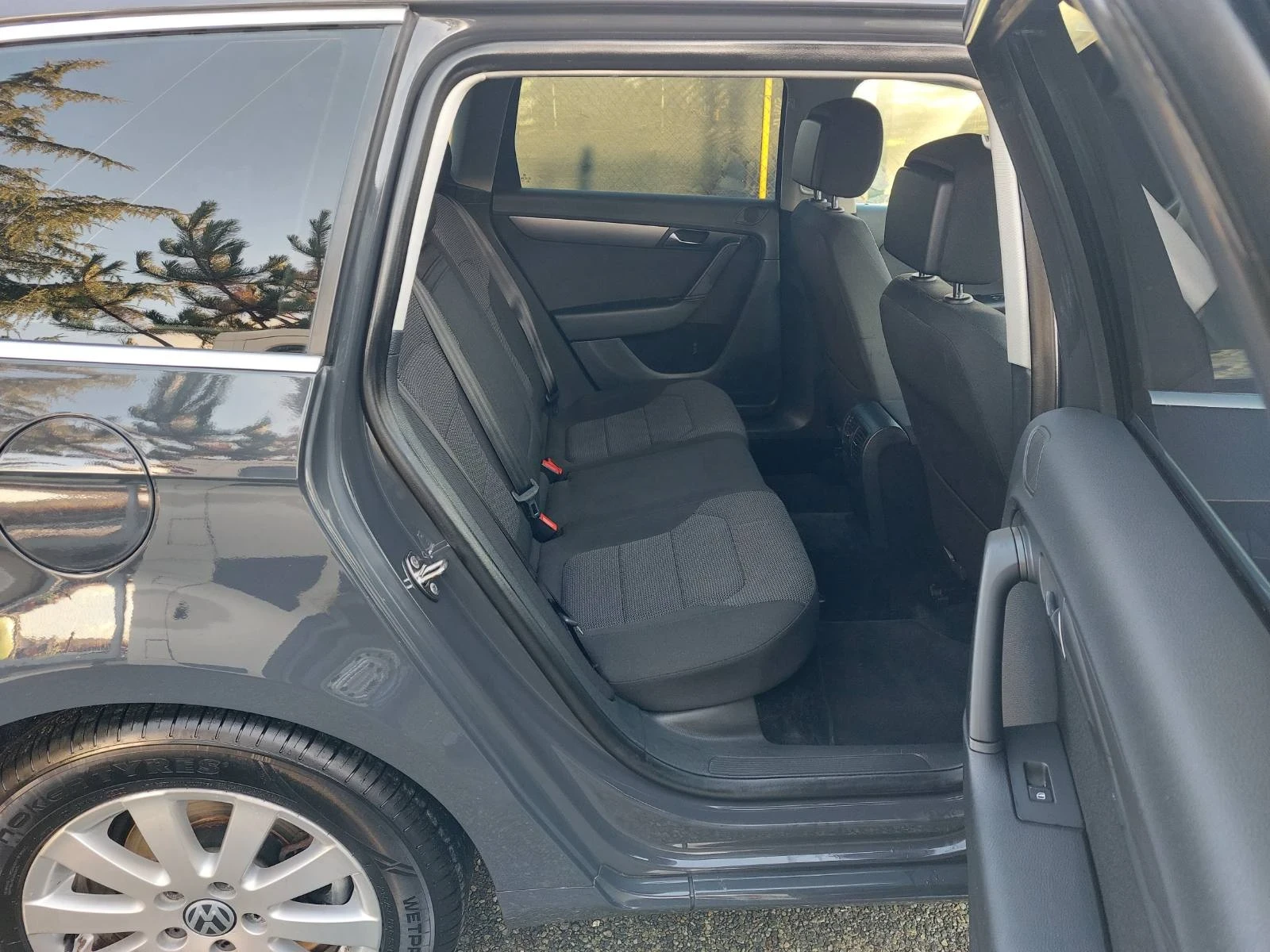 VW Passat 2.0tdi, 6ск - изображение 5 | Auto.bg VW Passat 2.0tdi, 6ск - изображение 5