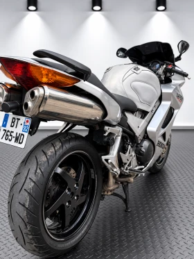 Honda Vfr 800 V4 | Auto.bg — изображение 5 Honda Vfr 800 V4 | Auto.bg — изображение 5