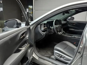 Toyota Crown 2.5 Хибрид 4x4 | Auto.bg — изображение 9 Toyota Crown 2.5 Хибрид 4x4 | Auto.bg — изображение 9