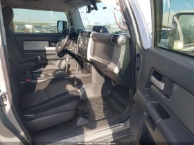 Toyota Fj cruiser 4l - 12500 € / 24447.88 лв. - 73051898 5 | Car24.bg Toyota Fj cruiser 4l - 12500 € / 24447.88 лв. - 73051898 5