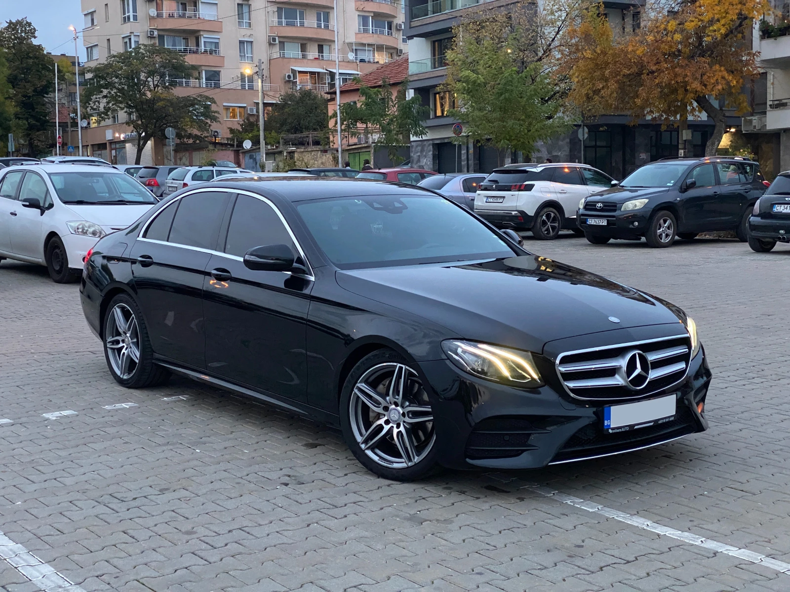 Mercedes-Benz E 220 AMG EDITION*  - изображение 9 | Auto.bg Mercedes-Benz E 220 AMG EDITION*  - изображение 9