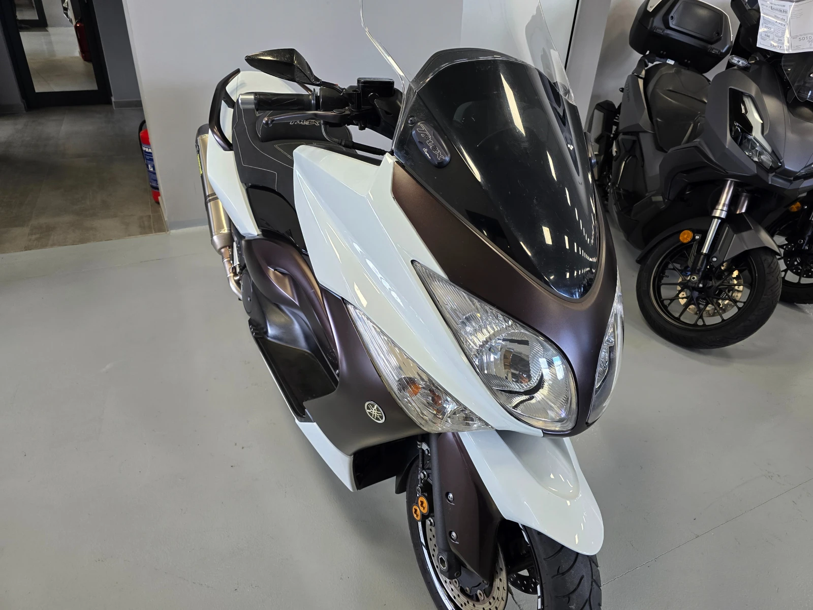 Yamaha T-max 500ie, Akrapovic! - изображение 7 | Auto.bg Yamaha T-max 500ie, Akrapovic! - изображение 7