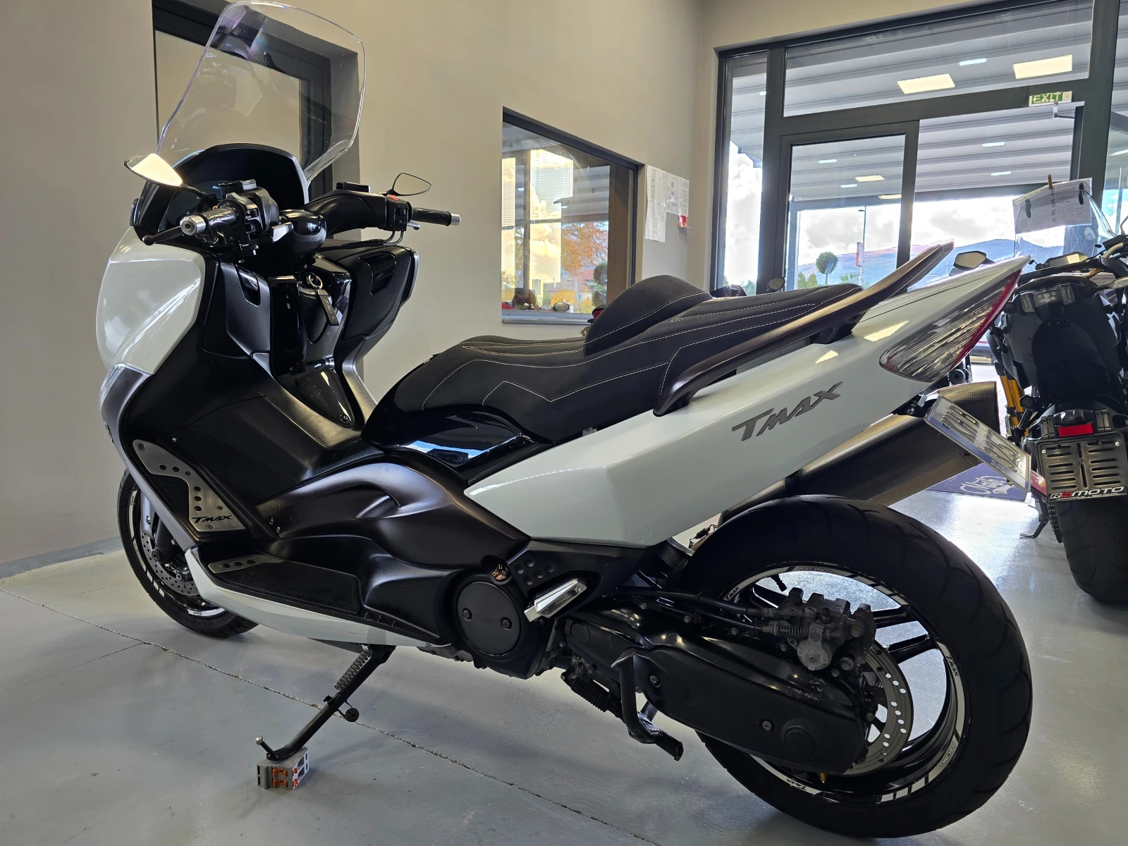 Yamaha T-max 500ie, Akrapovic! - изображение 4 | Auto.bg Yamaha T-max 500ie, Akrapovic! - изображение 4