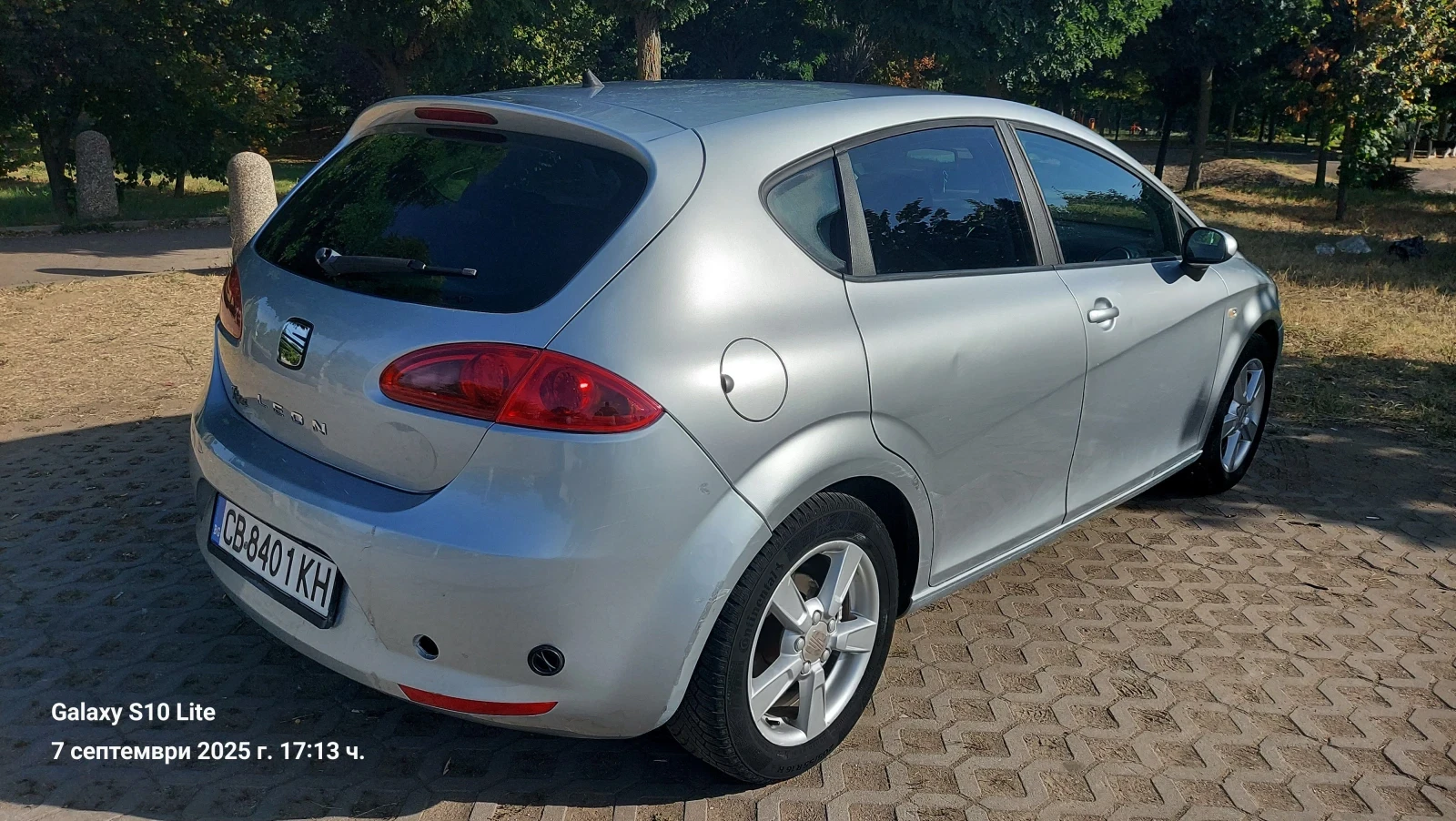 Seat Leon 1.6 sport.гаэ бенэин.105 кс - изображение 8 | Auto.bg Seat Leon 1.6 sport.гаэ бенэин.105 кс - изображение 8