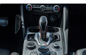 Alfa Romeo Giulia COMPETIZIONE/Q4/280HP/CAM/ACC/H&K/908z | Auto.bg — изображение 13 Alfa Romeo Giulia COMPETIZIONE/Q4/280HP/CAM/ACC/H&K/908z | Auto.bg — изображение 13
