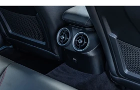Alfa Romeo Giulia COMPETIZIONE/Q4/280HP/CAM/ACC/H&K/908z | Auto.bg — изображение 15 Alfa Romeo Giulia COMPETIZIONE/Q4/280HP/CAM/ACC/H&K/908z | Auto.bg — изображение 15