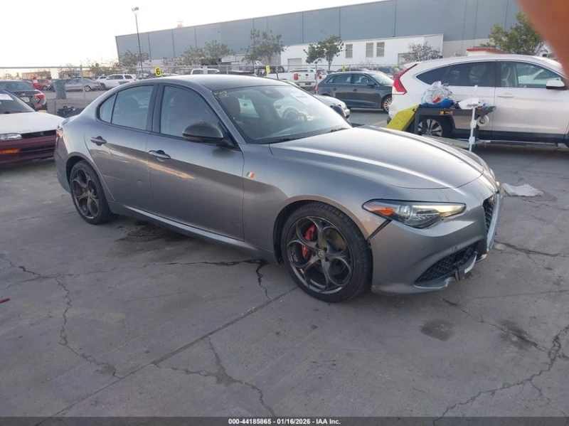 Alfa Romeo Giulia TI SPORT AWD - 14500 € / 28359.53 лв. - 34806016 1 | Car24.bg Alfa Romeo Giulia TI SPORT AWD - 14500 € / 28359.53 лв. - 34806016 1