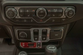 Jeep Wrangler 3.6/Rubicon/Подгрев/Подгрев Волан/Камера/ - 45900 € / 89772.60 лв. - 75061286 15 | Car24.bg Jeep Wrangler 3.6/Rubicon/Подгрев/Подгрев Волан/Камера/ - 45900 € / 89772.60 лв. - 75061286 15