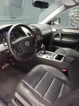 VW Touareg 5.0TDI* R50* 4x4* VW BULGARIA* FULL* ПЕРФЕКТЕН | Auto.bg — изображение 12 VW Touareg 5.0TDI* R50* 4x4* VW BULGARIA* FULL* ПЕРФЕКТЕН | Auto.bg — изображение 12