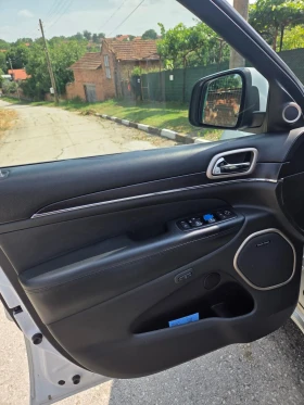 Jeep Grand cherokee SUMMIT - 21000 € / 41072.43 лв. - 68030492 17 | Car24.bg Jeep Grand cherokee SUMMIT - 21000 € / 41072.43 лв. - 68030492 17