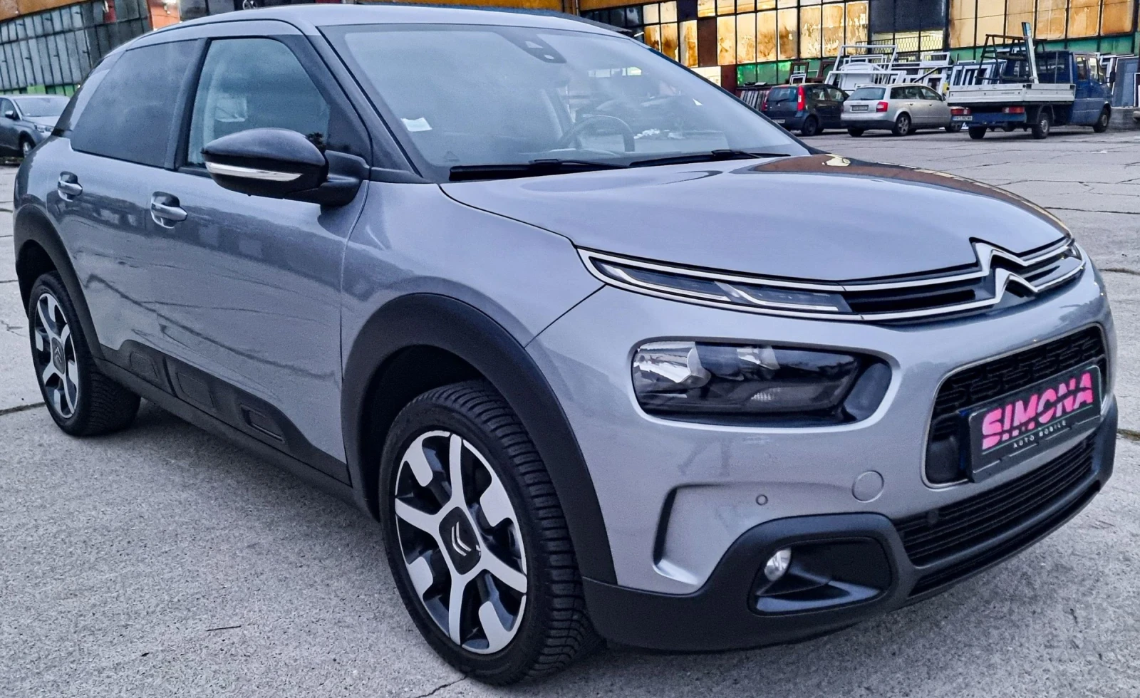 Citroen C4 Cactus Citroen C4 Cactus 1.6 Blue HDI Shine - изображение 3 | Auto.bg Citroen C4 Cactus Citroen C4 Cactus 1.6 Blue HDI Shine - изображение 3