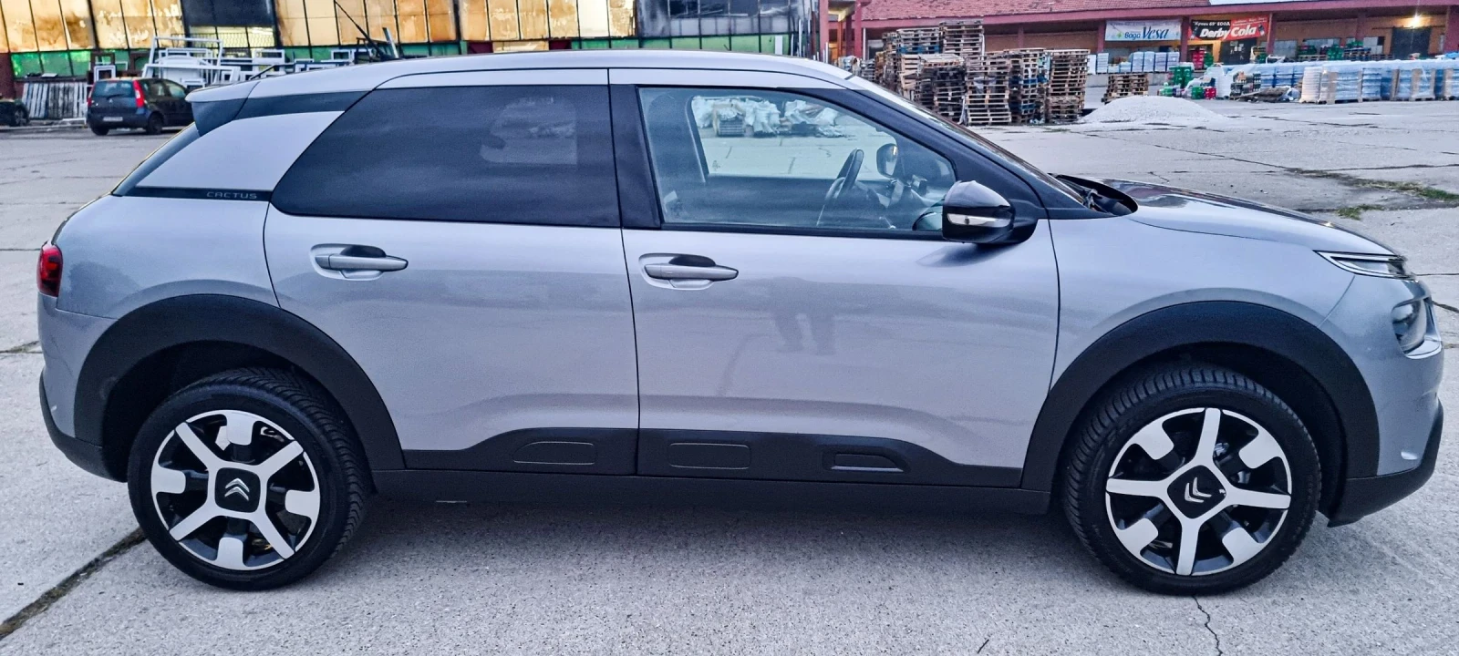 Citroen C4 Cactus Citroen C4 Cactus 1.6 Blue HDI Shine - изображение 4 | Auto.bg Citroen C4 Cactus Citroen C4 Cactus 1.6 Blue HDI Shine - изображение 4