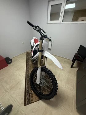 Yamaha Yzf ЧИСТО НОВ YZ450F 2026 | Auto.bg — изображение 5 Yamaha Yzf ЧИСТО НОВ YZ450F 2026 | Auto.bg — изображение 5