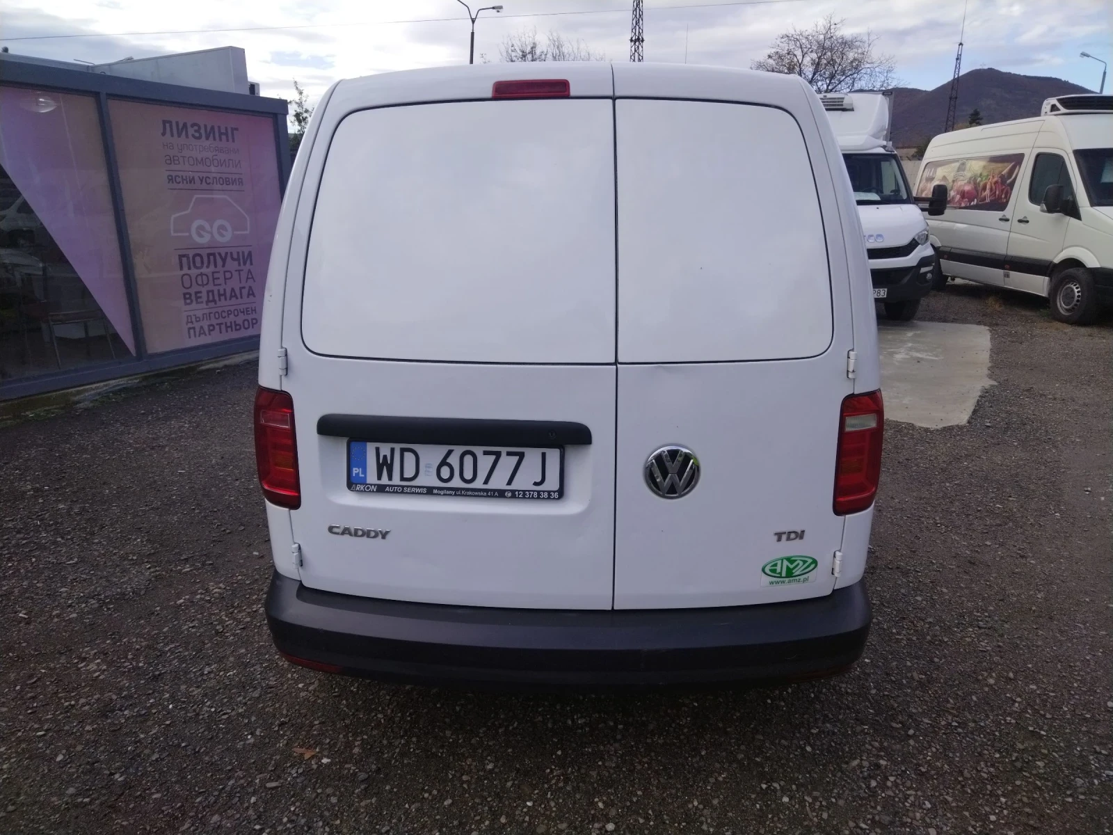 VW Caddy 3  места, бронирани стъкла, инкасо.  - изображение 6 | Auto.bg VW Caddy 3  места, бронирани стъкла, инкасо.  - изображение 6