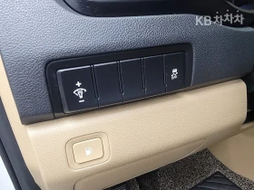 Kia Carnival 9 -seater 2.2 diesel luxury - 28600 лв. / 14622.95 € - 78263107 7 | Car24.bg Kia Carnival 9 -seater 2.2 diesel luxury - 28600 лв. / 14622.95 € - 78263107 7