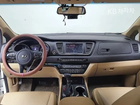 Kia Carnival 9 -seater 2.2 diesel luxury - 28600 лв. / 14622.95 € - 78263107 8 | Car24.bg Kia Carnival 9 -seater 2.2 diesel luxury - 28600 лв. / 14622.95 € - 78263107 8