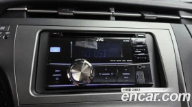 Toyota Prius undefined | Auto.bg — изображение 12 Toyota Prius undefined | Auto.bg — изображение 12