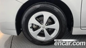 Toyota Prius undefined | Auto.bg — изображение 5 Toyota Prius undefined | Auto.bg — изображение 5