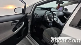 Toyota Prius undefined | Auto.bg — изображение 10 Toyota Prius undefined | Auto.bg — изображение 10