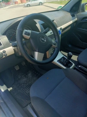 Opel Astra Комби - 2300 € / 4498.41 лв. - 58236194 5 | Car24.bg Opel Astra Комби - 2300 € / 4498.41 лв. - 58236194 5