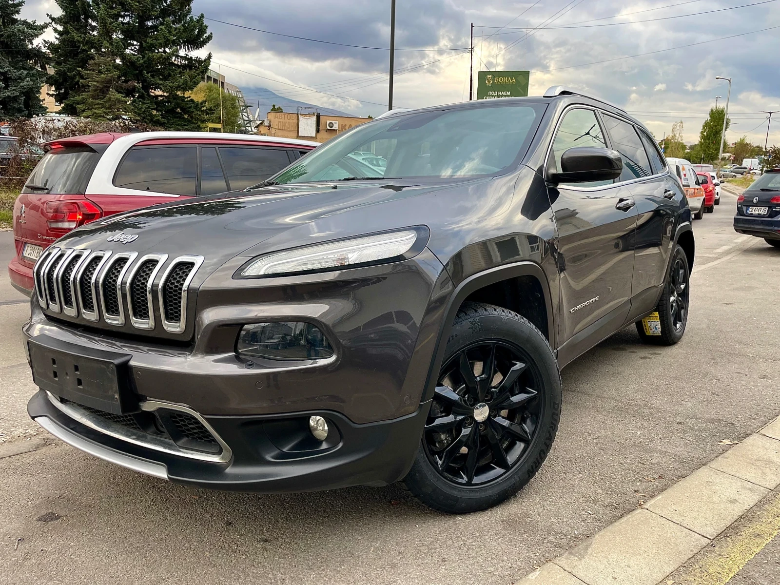 Jeep Cherokee Distronic///ПАНОРАМА///Обдухване///FULL - изображение 2 | Auto.bg Jeep Cherokee Distronic///ПАНОРАМА///Обдухване///FULL - изображение 2