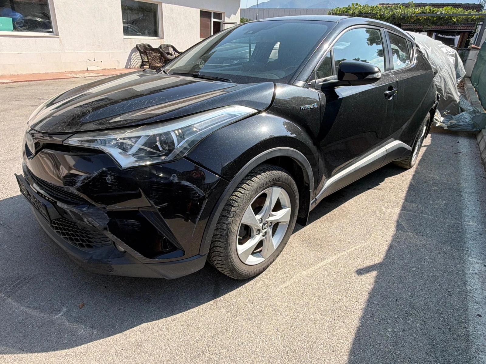 Toyota C-HR 1.8-2.0-Хибрид | Auto.bg — изображение 1 Toyota C-HR 1.8-2.0-Хибрид | Auto.bg — изображение 1