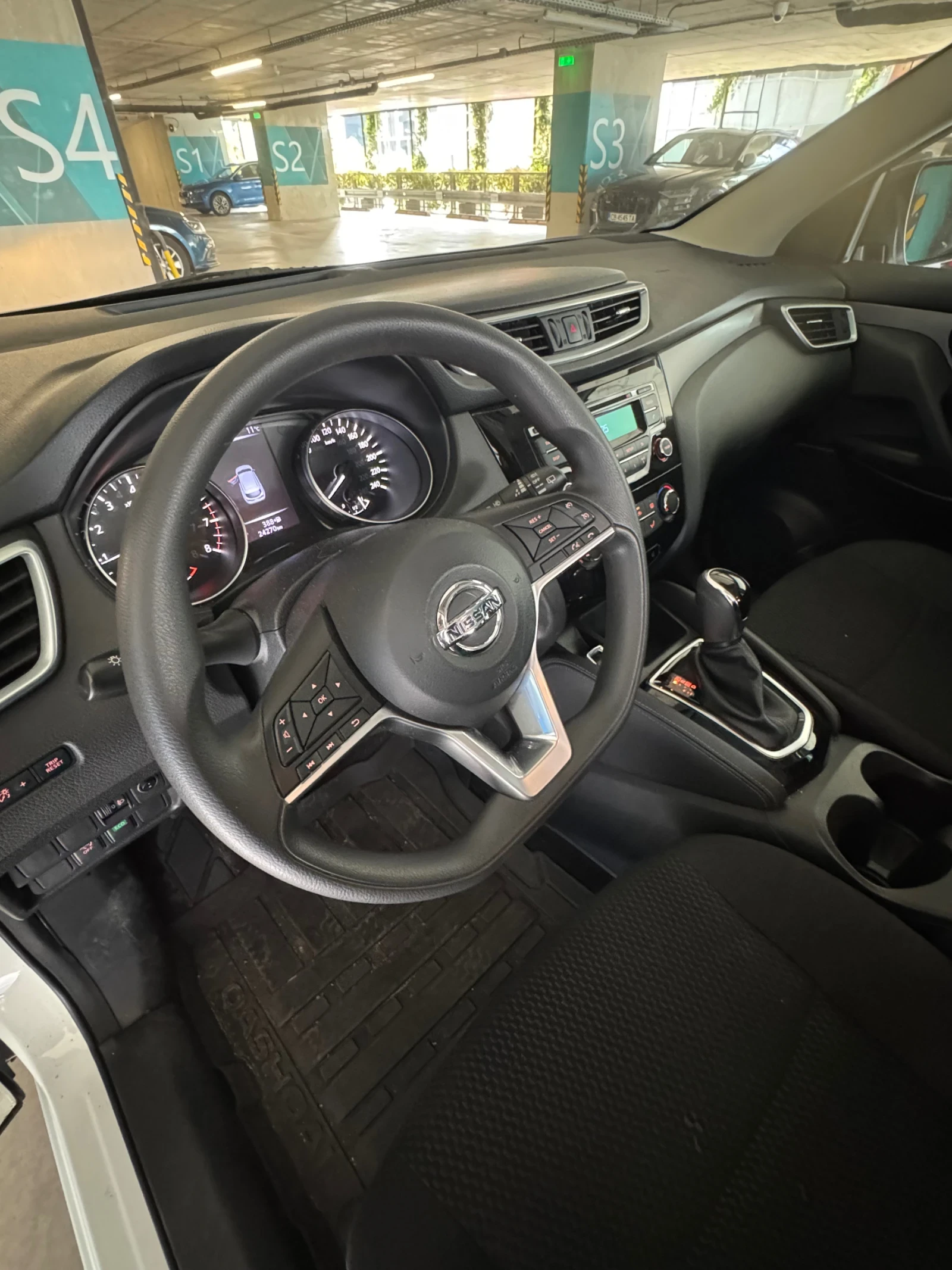 Nissan Qashqai 25000 км  - изображение 3 | Auto.bg Nissan Qashqai 25000 км  - изображение 3