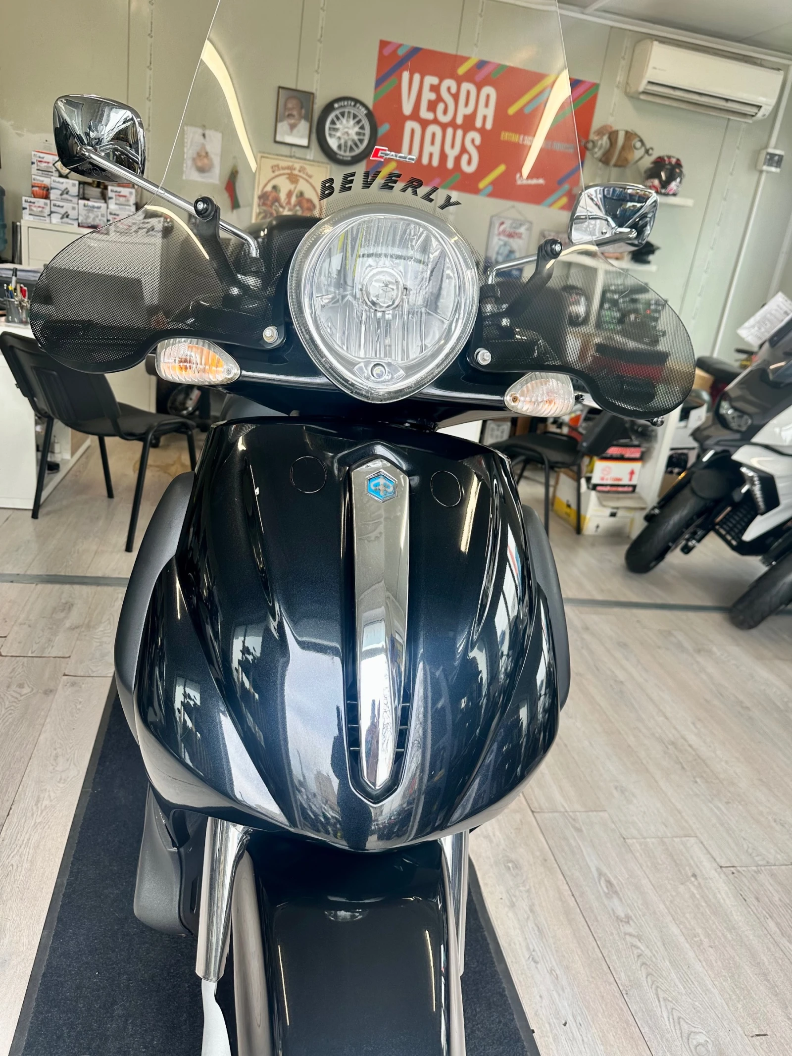 Piaggio Beverly 500ie 07.2005г. | Auto.bg — изображение 1 Piaggio Beverly 500ie 07.2005г. | Auto.bg — изображение 1